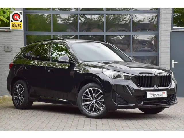 BMW X1 sDrive18i 2024 Benzine 3