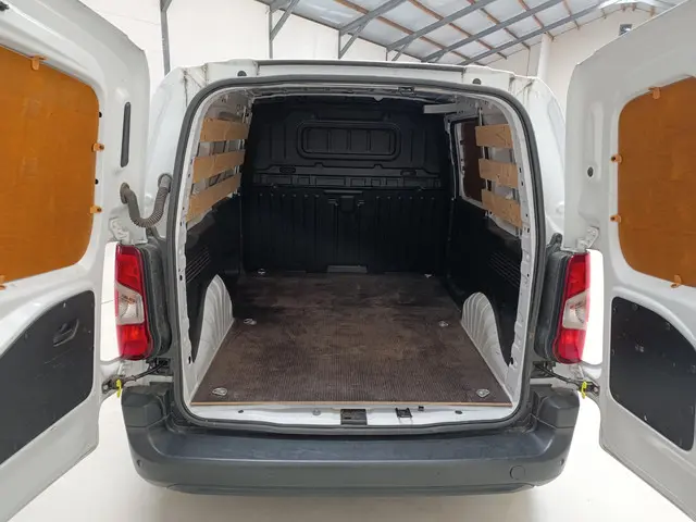 Peugeot Partner 1.5 BlueHDi 100 S&S L1 2023 Diesel 6