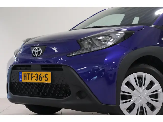 Toyota Aygo X 1.0 VVT-i MT Play, 2025 Benzine 10