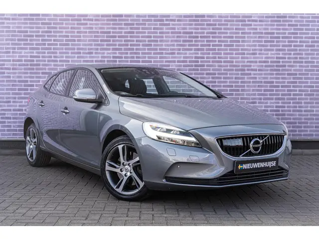Volvo V40 T3 Automaat Inscription 2018 Benzine 10