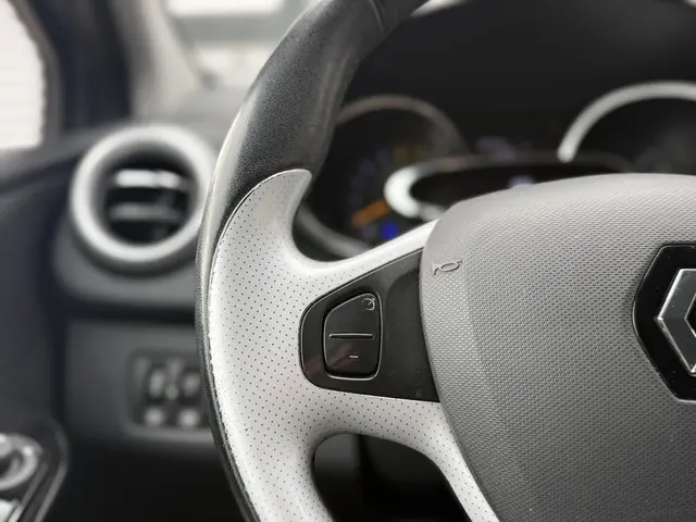 Renault Clio 0.9 TCe Expression 2013 Benzine 18
