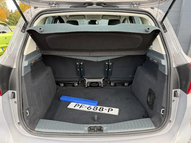 Ford C-MAX 1.0 Titanium 2013 Benzine 26