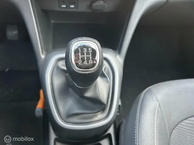 Hyundai i10 1.0i Comfort Airco 2018 Benzine 8