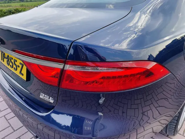 Jaguar XF 3.0 Portfolio AWD 2016 Benzine 28