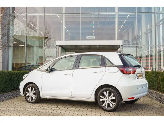 Honda Jazz 1.5i e:HEV ELEGANCE 2021 Hybride Benzine 24