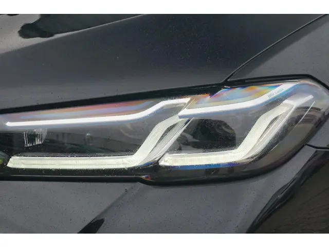 BMW 5 Serie Touring 530e 2024 Hybride Benzine 6