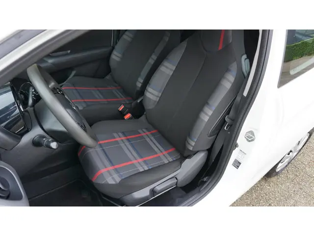 Peugeot 108 1.0 VTi 69pk 3Drs Active 2016 Benzine 8