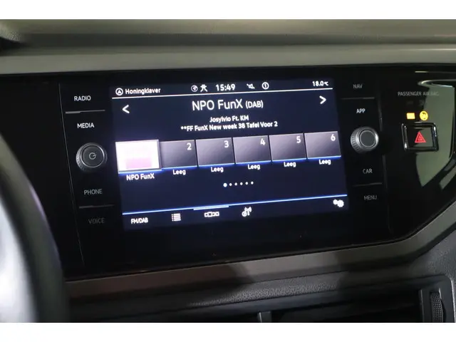 Volkswagen Polo 1.0 TSI R-Line Edition 2021 Benzine 17