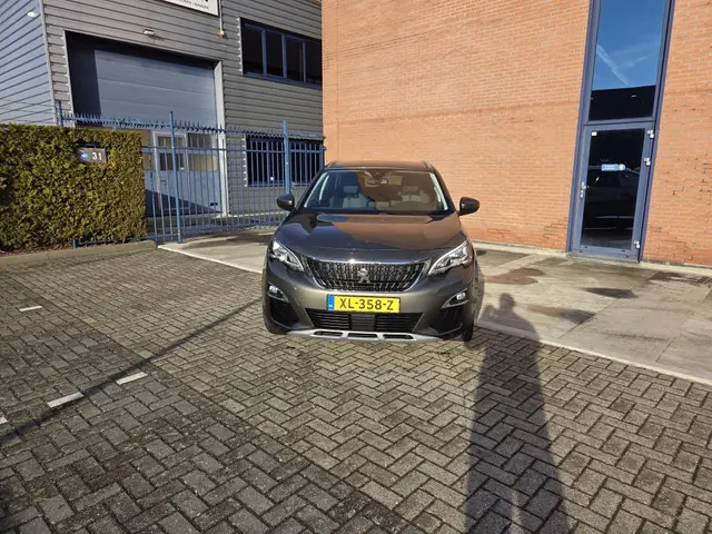 Peugeot 3008 1.2 PureTech BL Prem 2019 Benzine 2