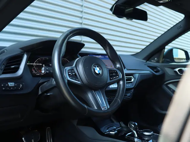 BMW 2 Serie Gran Coupé 218i 2020 Benzine 12