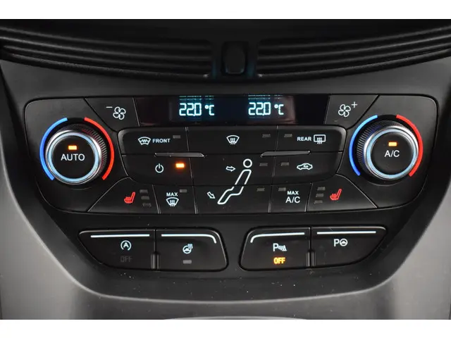 Ford C-MAX 1.5 Titanium 2019 Benzine 10