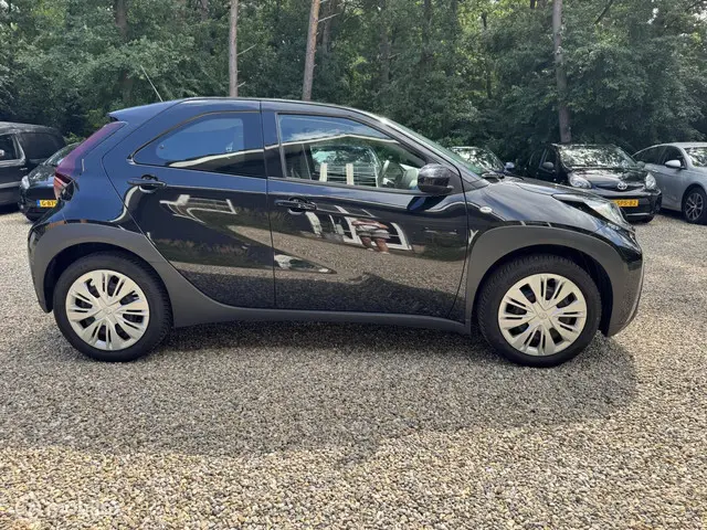 Toyota Aygo X 1.0 VVT-i MT Play 2023 Benzine 5