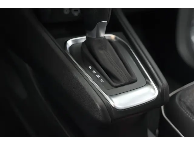Renault Captur Mild Hybrid 140 EDC Techno 2023 Benzine 45