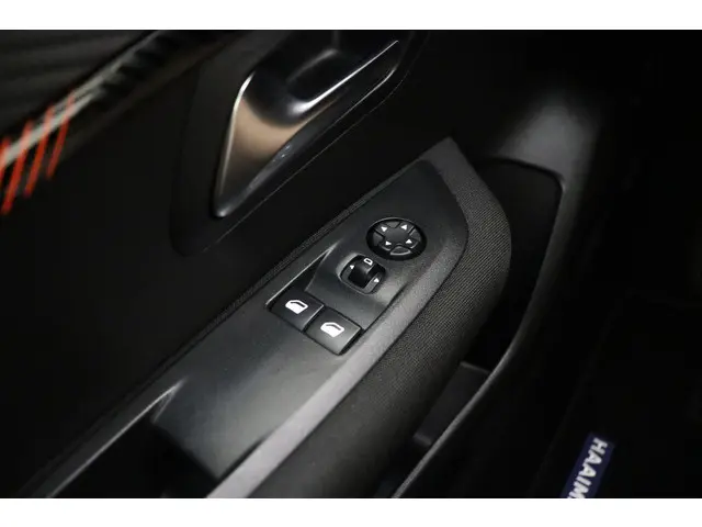 Peugeot 208 1.2 PureTech 100pk Active 2021 Benzine 17