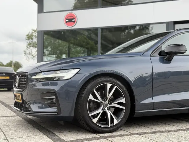 Volvo V60 2.0 B4 Aut. 197pk MHEV R-Design 2020 Benzine 26