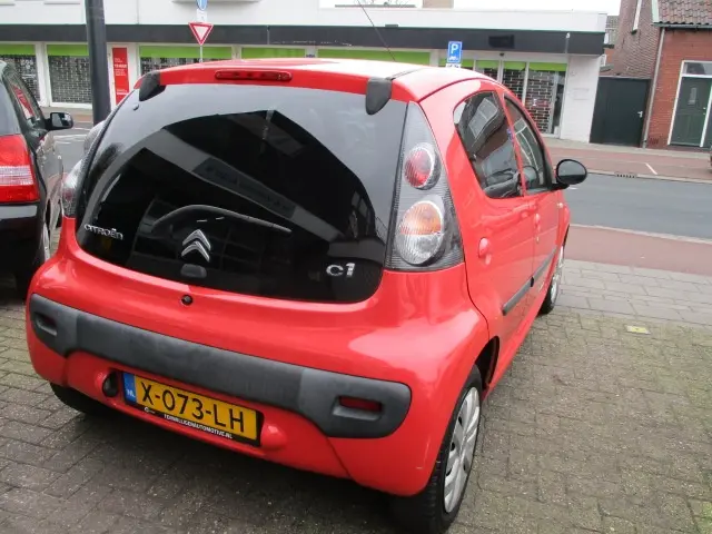 Citroën C1 1.0 Attraction 2013 Benzine 6
