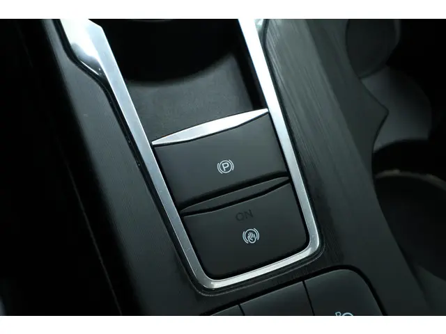 Ford Kuga 2.5 PHEV ST-Line X 2023 Hybride Benzine 37