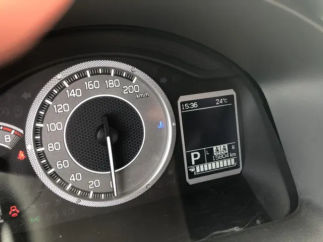 Suzuki Ignis 1.2 Smart Hybrid Select 2023 Benzine 10
