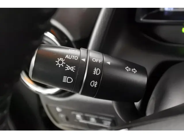 Mazda 2 1.5 90pk Sports-line 2017 Benzine 15