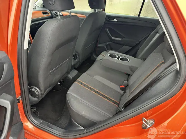Volkswagen T-Roc 1.5 TSI Style automaat 2019 Benzine 12
