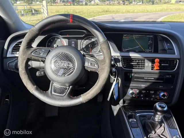 Audi A4 Limousine 1.8 TFSIe Edition 2013 Benzine 8