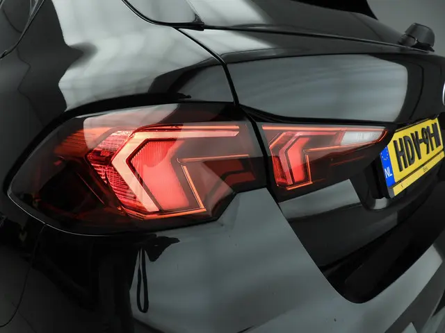 BMW 1 Serie 120 2025 Benzine 37