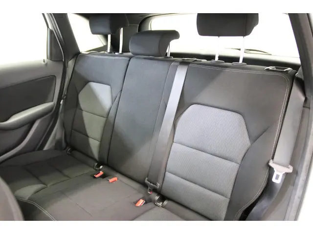 Mercedes-Benz B-Klasse 180 NAP/Origineel NL 2014 Benzine 9