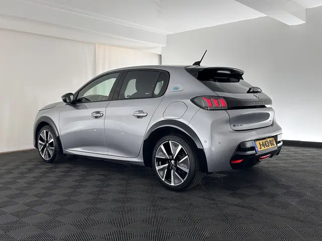 Peugeot e-208 EV GT-Line 350 50 kWh 2020 Elektrisch 4