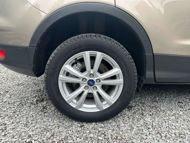 Ford Kuga 1.5 TDCi FWD Business Class 2018 Diesel 26