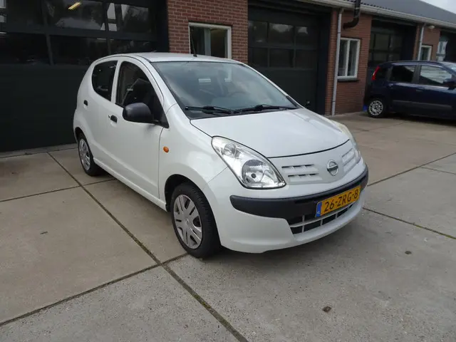 Nissan Pixo 1.0 Visia 2013 Benzine 3