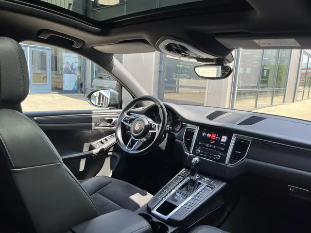 Porsche Macan 2.0 AWD 2017 Benzine 4