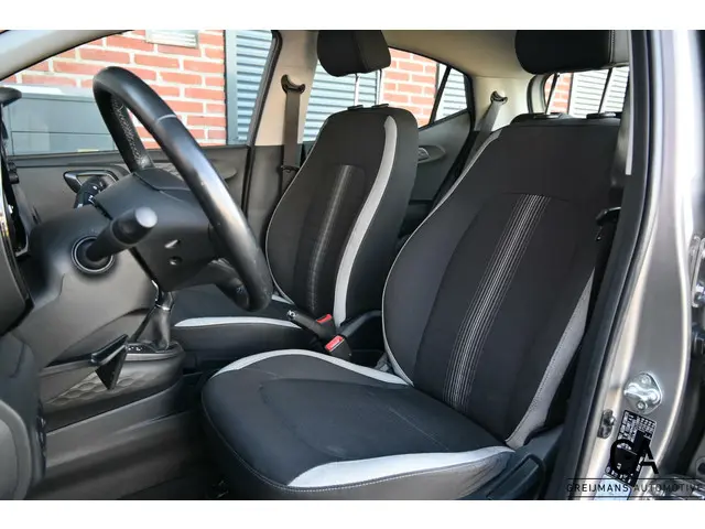 Hyundai i10 1.0 Comfort Smart 5-zits 2022 Benzine 4