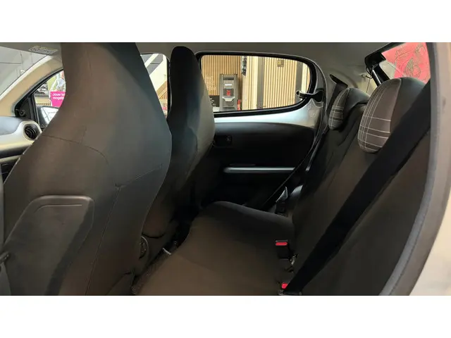 Peugeot 108 1.0 e-VTi Active 2017 Benzine 11