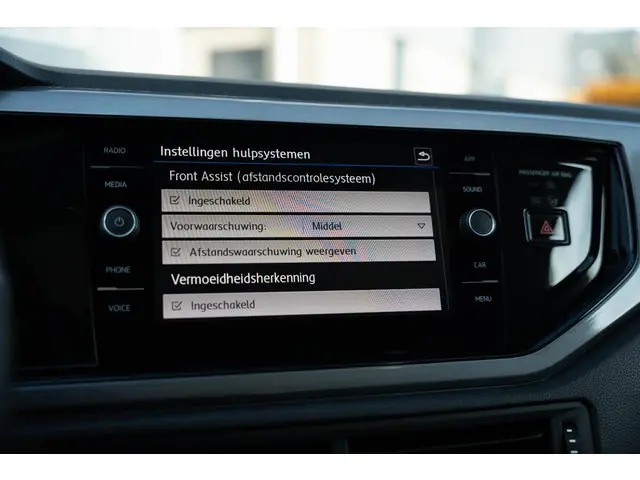 Volkswagen Polo 1.0 TSI Highline 2018 Benzine 29