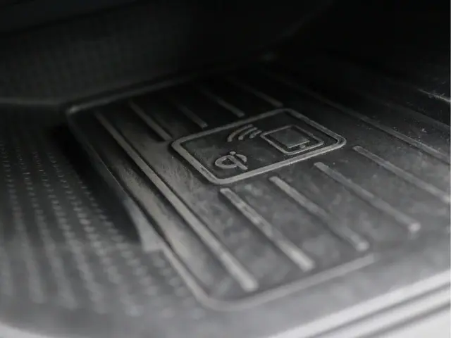 SEAT Arona 1.0 TSI Style Launch Edition 2017 Benzine 51