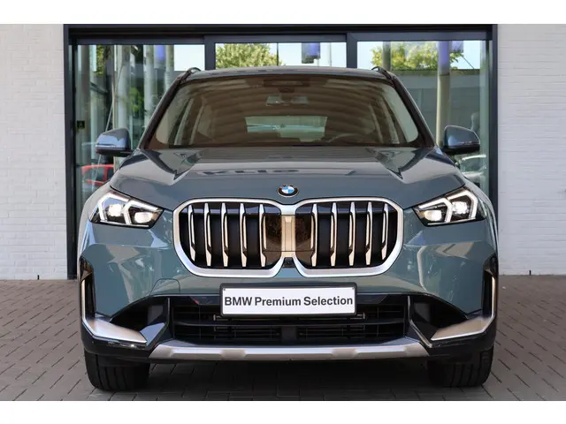 BMW X1 xDrive23i 2025 Benzine 3