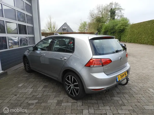 Volkswagen Golf 1.4 TSI Comfortline 2013 Benzine 4
