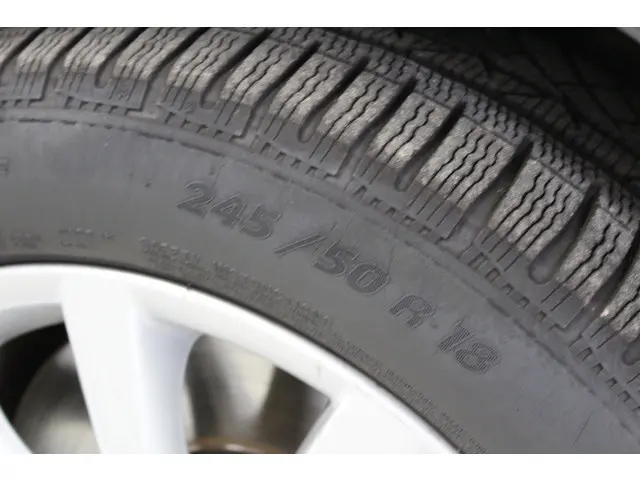 BMW 7 Serie 745e High Executive 2022 Hybride Benzine 28