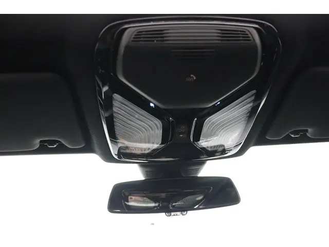 BMW 3 Serie Touring 330e 2025 Hybride Benzine 25