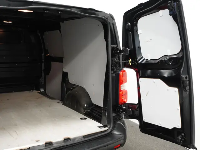 Opel Vivaro 2.0 BlueHDi 145PK Automaat 2024 Diesel 35