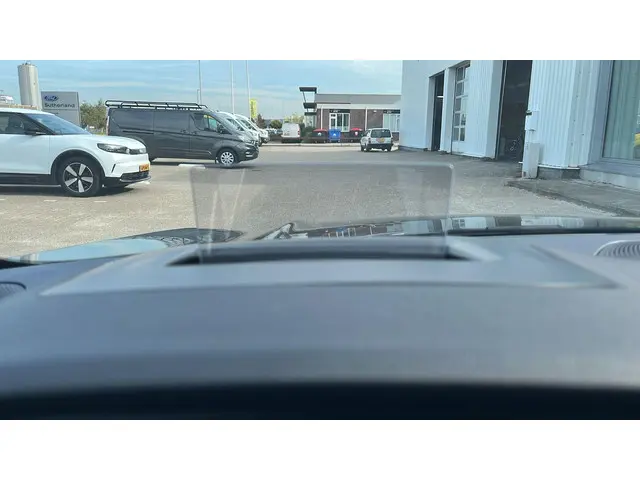 Ford Kuga 2.5 FHEV ST-Line X 2024 Hybride Benzine 13