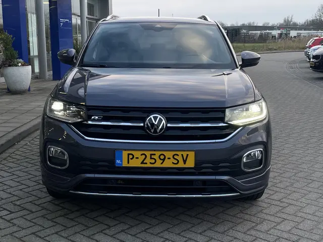 Volkswagen T-Cross 3