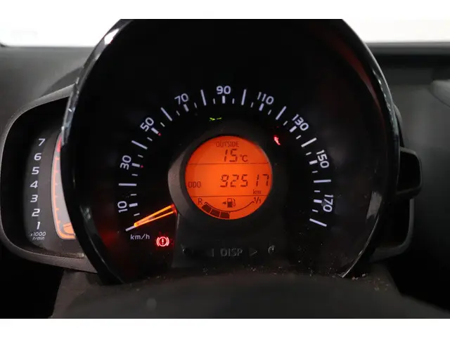 Citroën C1 1.0 VTi Shine 2018 Benzine 4