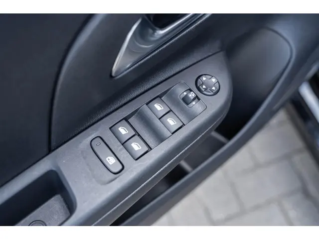 Opel Corsa 1.2 GS 2024 Benzine 21