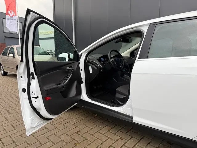 Ford Focus Wagon 1.0 EcoBoost Edition Plus 2014 Benzine 11