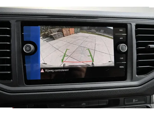 Volkswagen Crafter 2.0 TDI L3H3 2024 Diesel 19