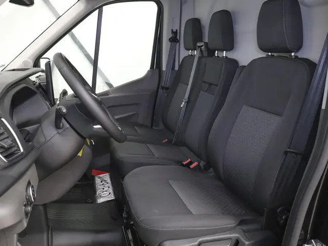 Ford Transit 310 2.0 TDCI L2H2 Trend 2024 Diesel 29
