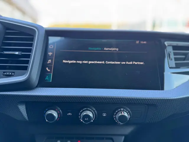 Audi A1 citycarver 30 TFSI epic 2020 Benzine 24