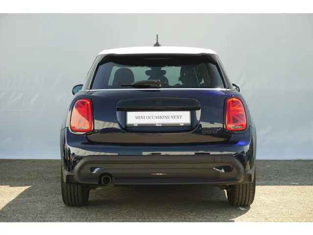 MINI 5-Deurs Cooper Camden Edition 2023 Benzine 6