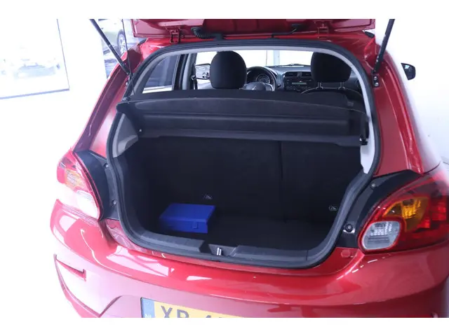 Mitsubishi Space Star 1.0 Cool+ 2018 Benzine 9